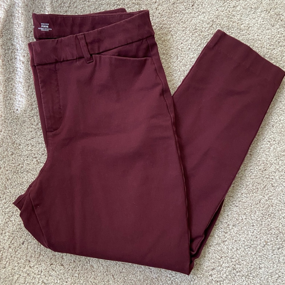 Old Navy Pixie Pant, Burgundy, Size 14